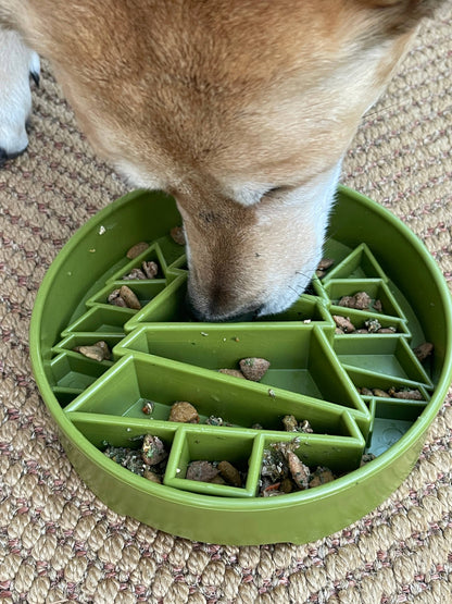 SodaPup Enrichment Slow Feeder Bowl, Pine Tree